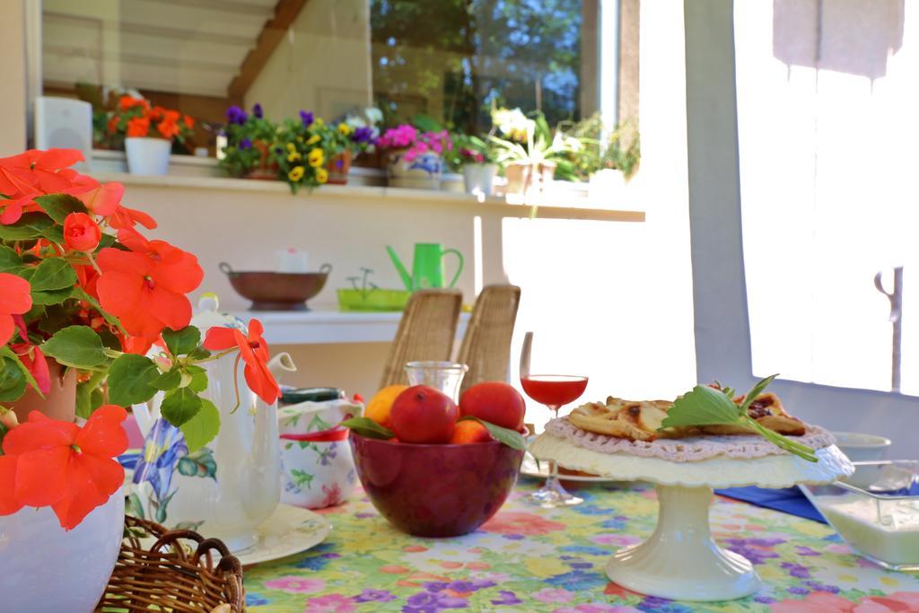 Al Villino Del Sole Bed & Breakfast Фано Екстериор снимка