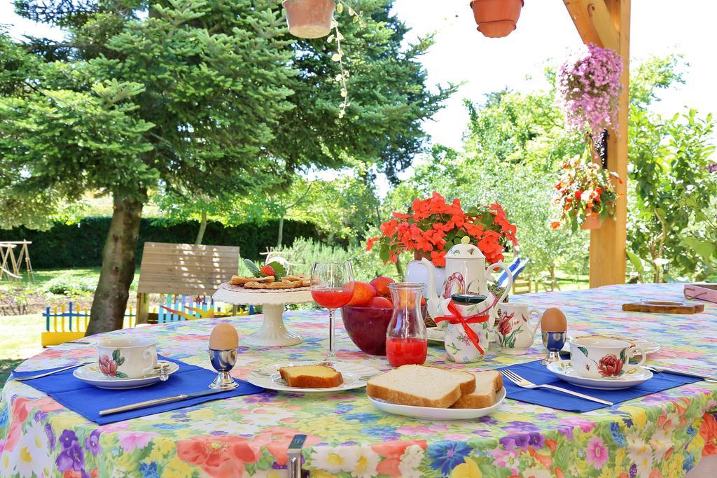 Al Villino Del Sole Bed & Breakfast Фано Екстериор снимка